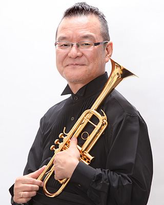 山本英助
