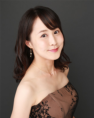 高尾郁江