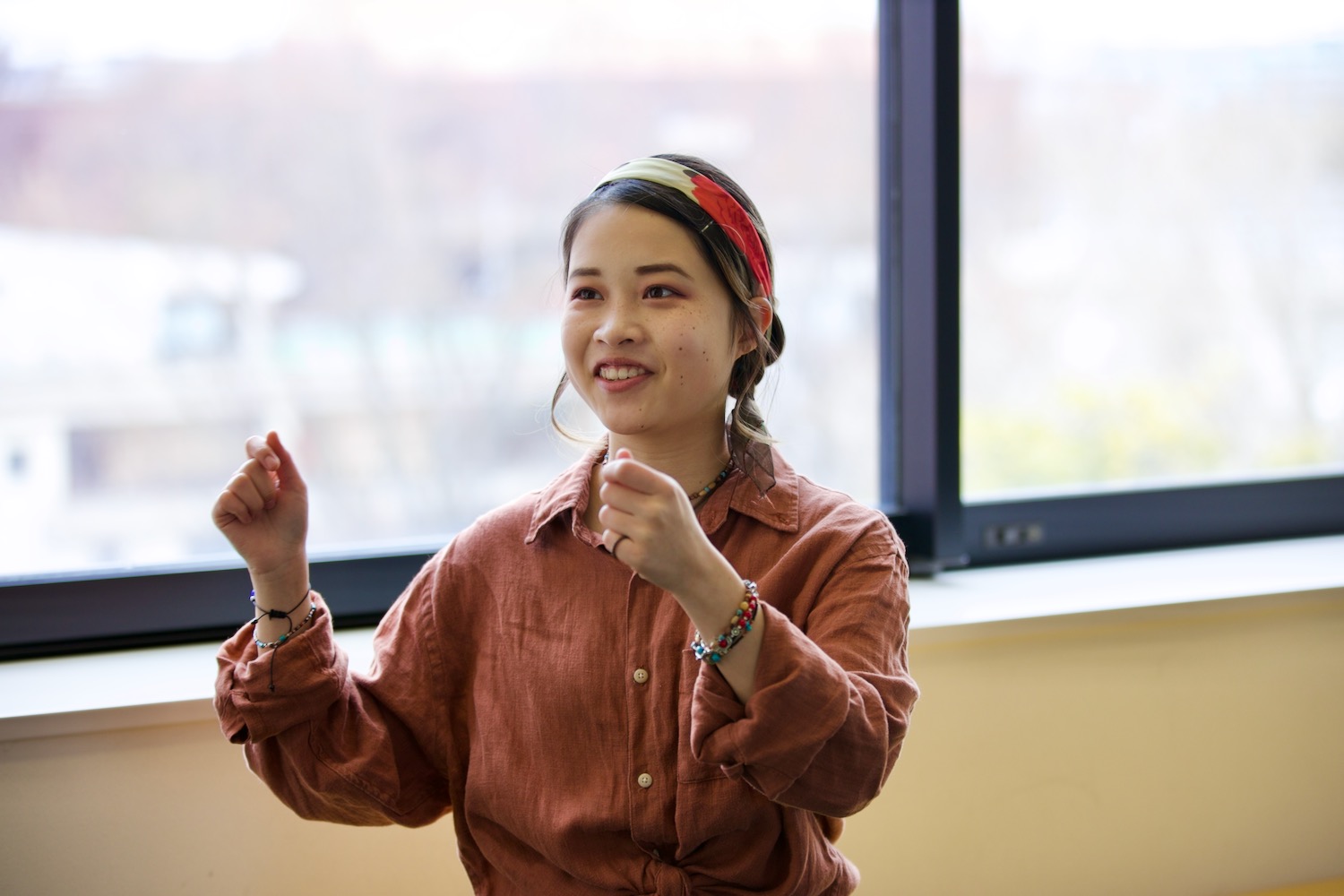 これまでの経験を話す黒部さんの写真